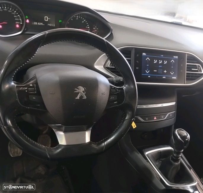 Peugeot 308 1.5 BlueHDi Business Line - 4