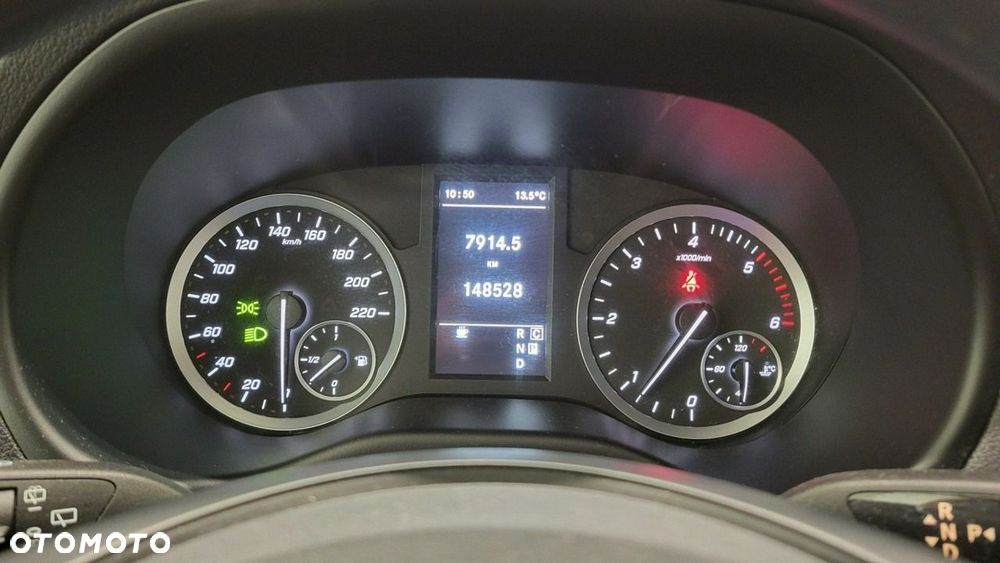 Mercedes-Benz Vito - 17