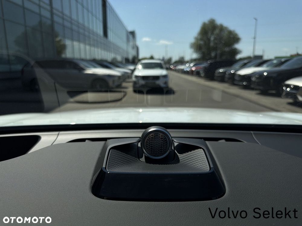 Volvo EX90 - 28