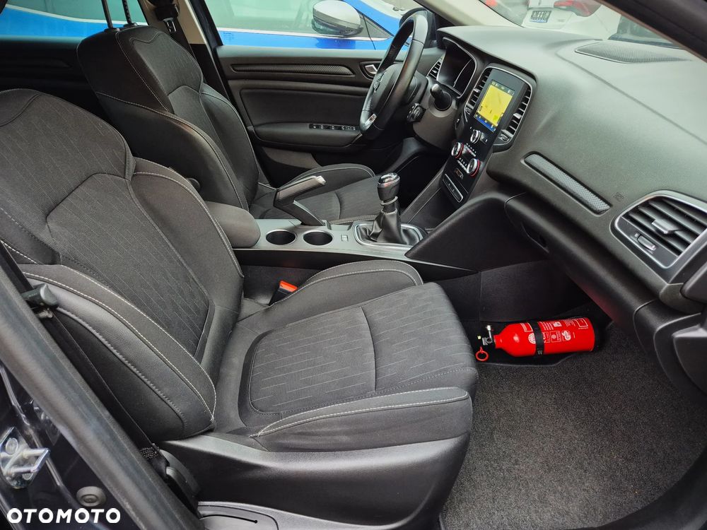 Renault Megane TCe 115 GPF LIMITED - 32