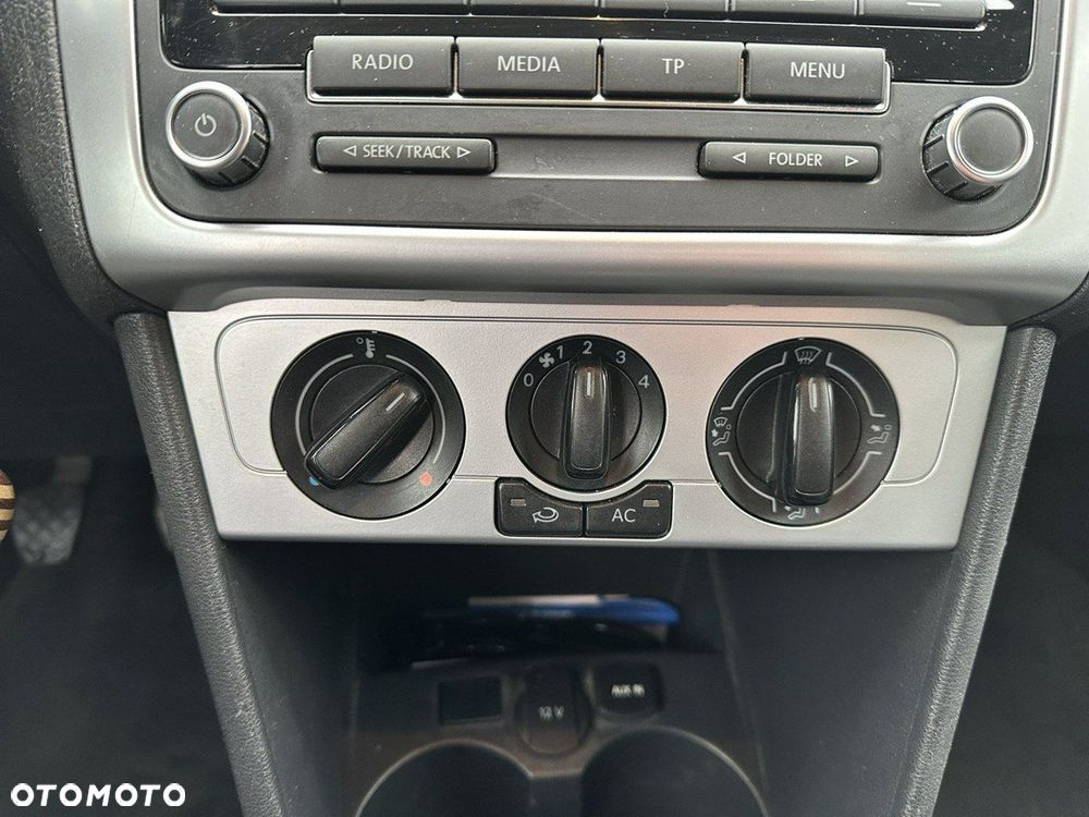 Volkswagen Polo 1.2 TSI MATCH - 19