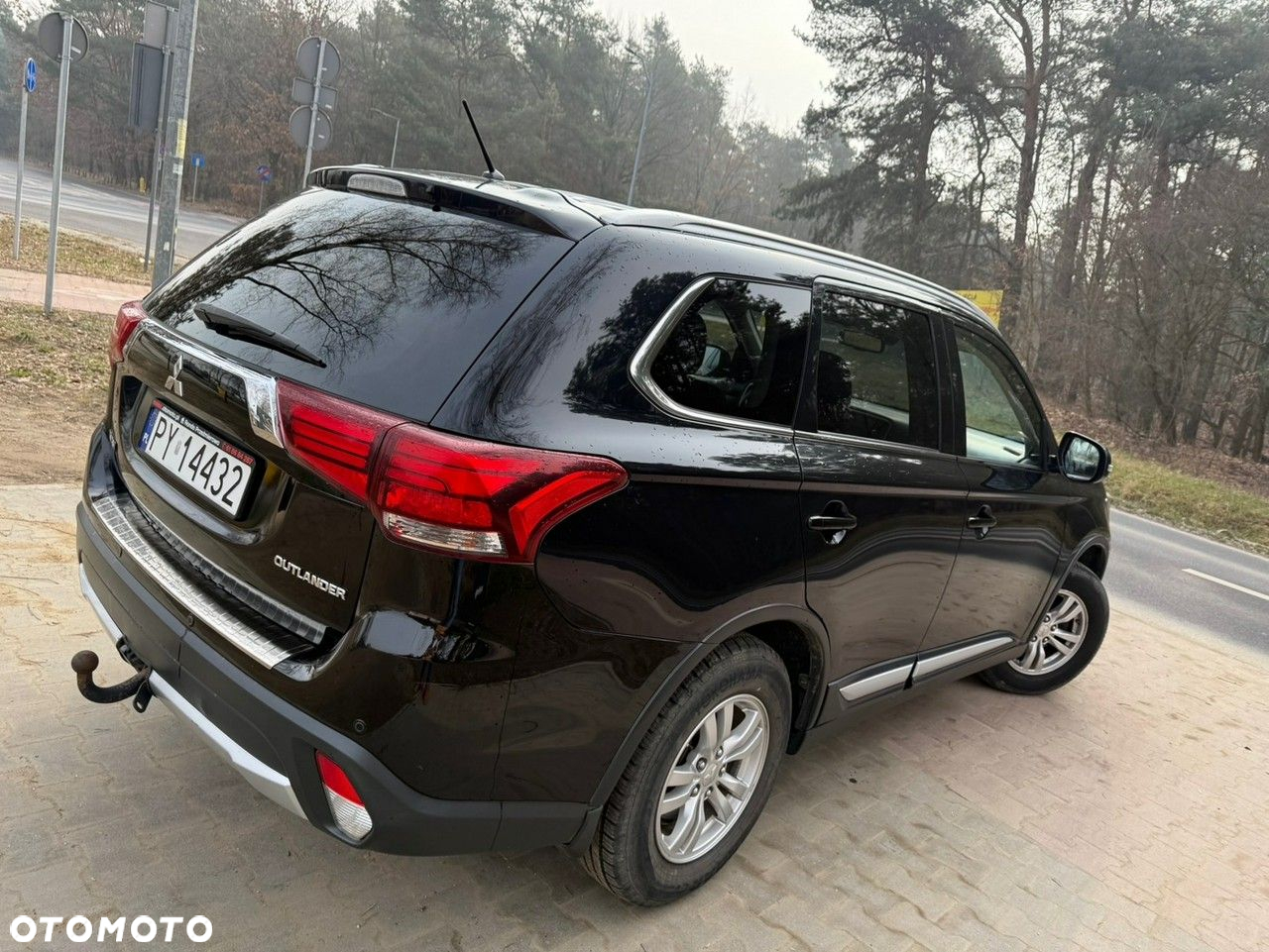 Mitsubishi Outlander - 4