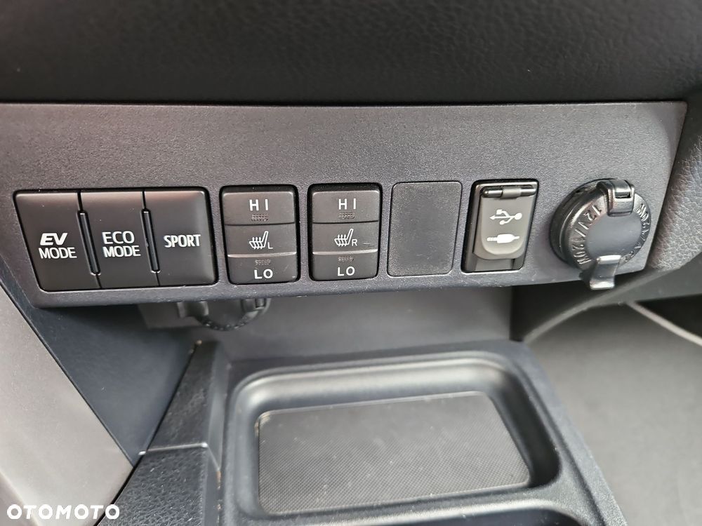 Toyota RAV4 Hybrid Style 4x2 - 22
