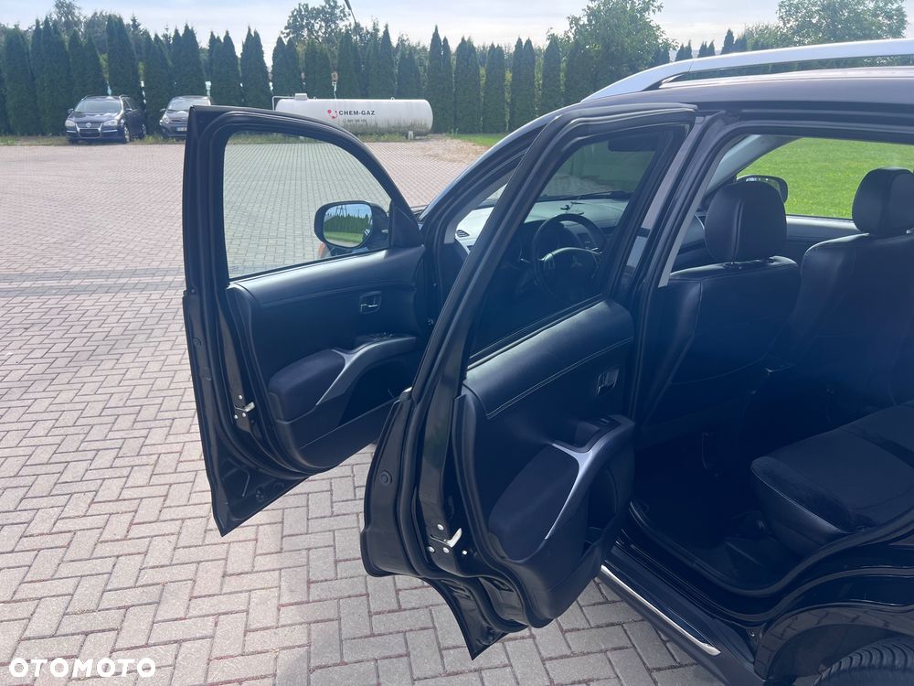 Mitsubishi Outlander 2.0 2WD CVT Invite - 15