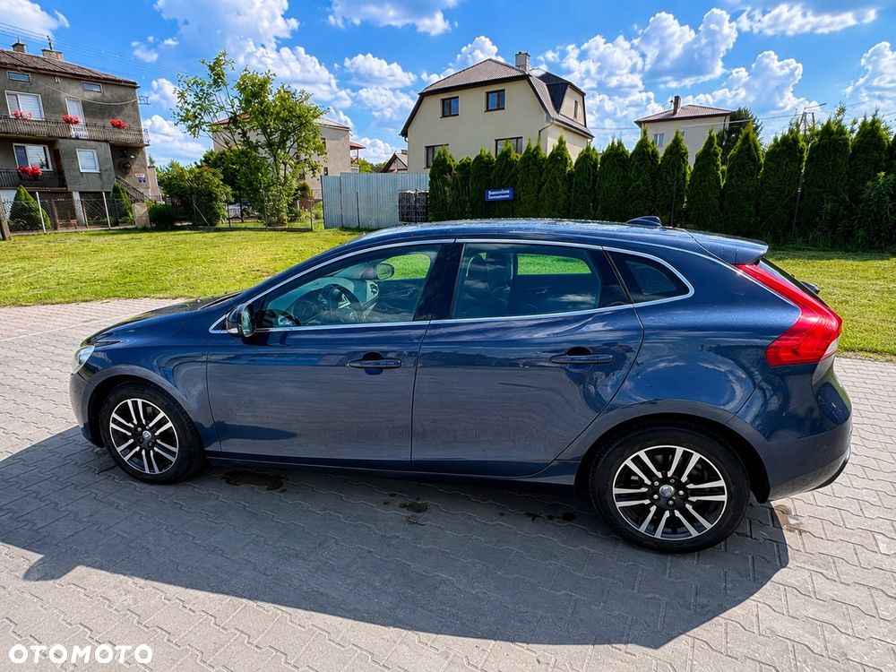 Volvo V40 D2 - 1