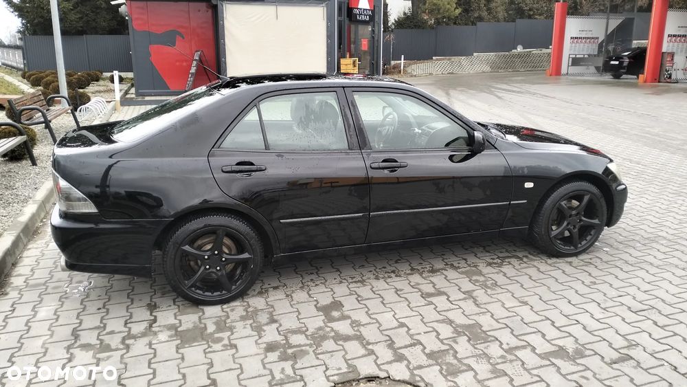 Lexus IS 300 Prestige - 3