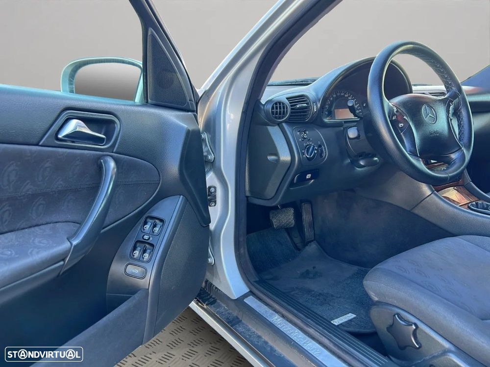 Mercedes-Benz C 220 - 20