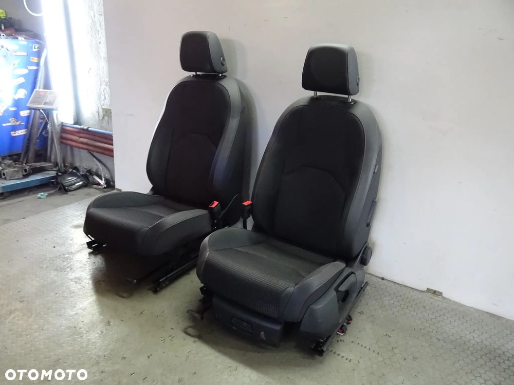 fotele kanapa boczki Seat Leon 5F III Kombi LIFT czesci - 3
