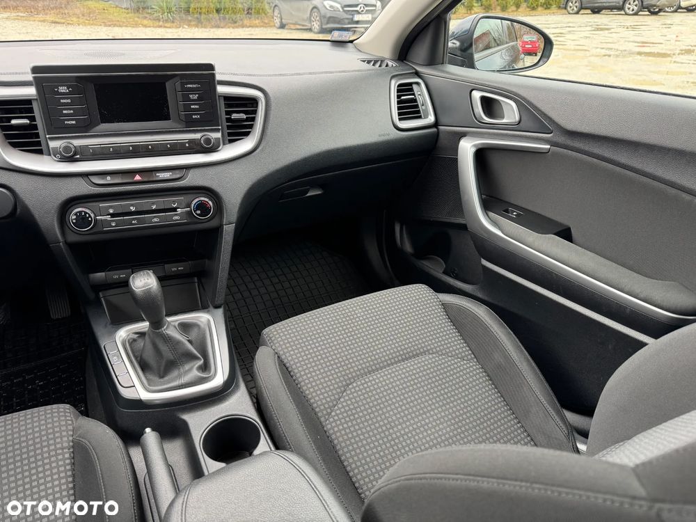 Kia Ceed 1.0 T-GDI S - 22