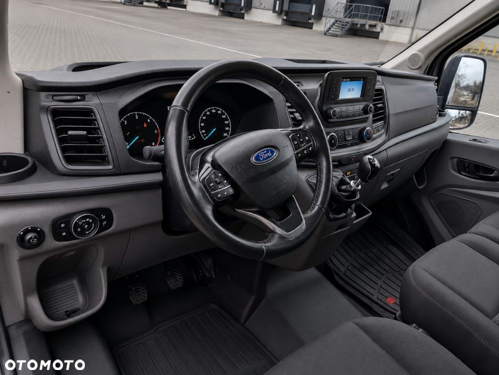 Ford Transit - 10