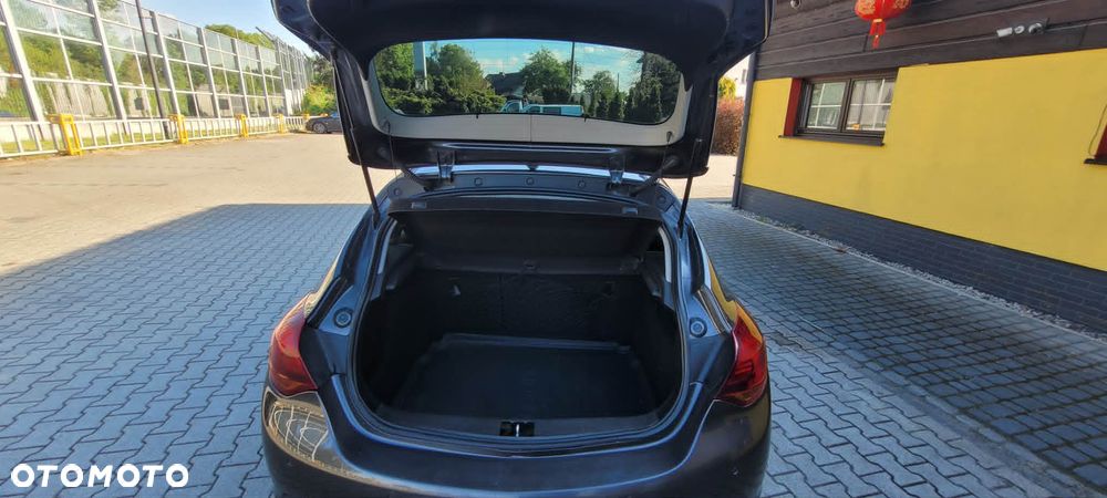 Opel Astra 2.0 CDTI Cosmo - 10