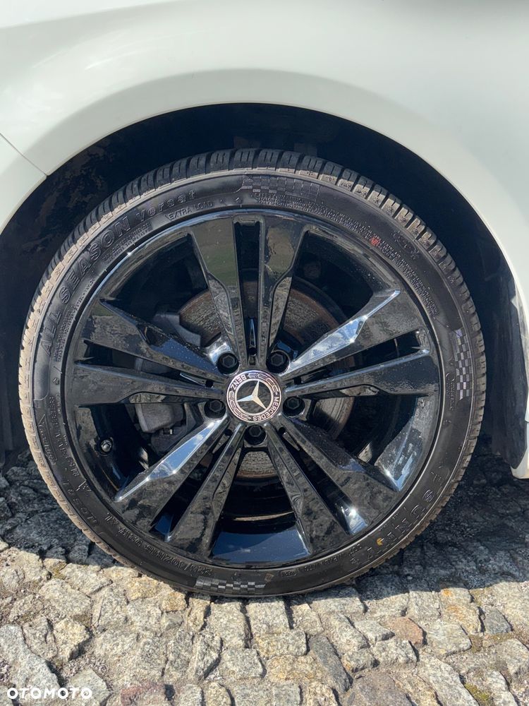 Mercedes-Benz CLA 180 7G-DCT - 13