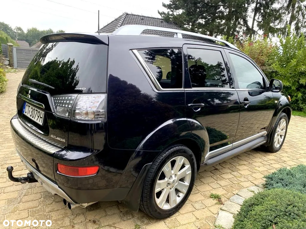 Mitsubishi Outlander 2.0 DID Instyle NAVI - 31