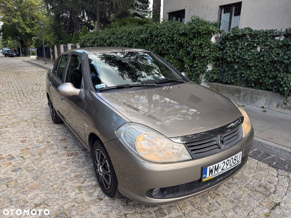 Renault Thalia 1.4 16V All Inclusive - 1