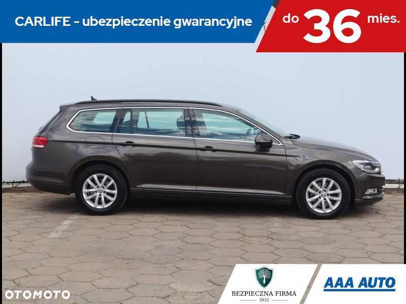 Volkswagen Passat - 7