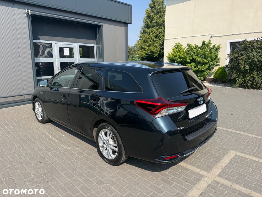 Toyota Auris - 10