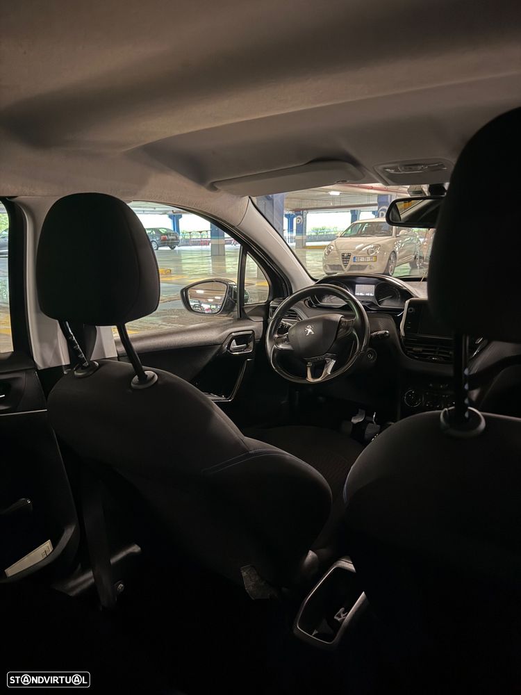 Peugeot 208 1.2 PureTech Style - 7