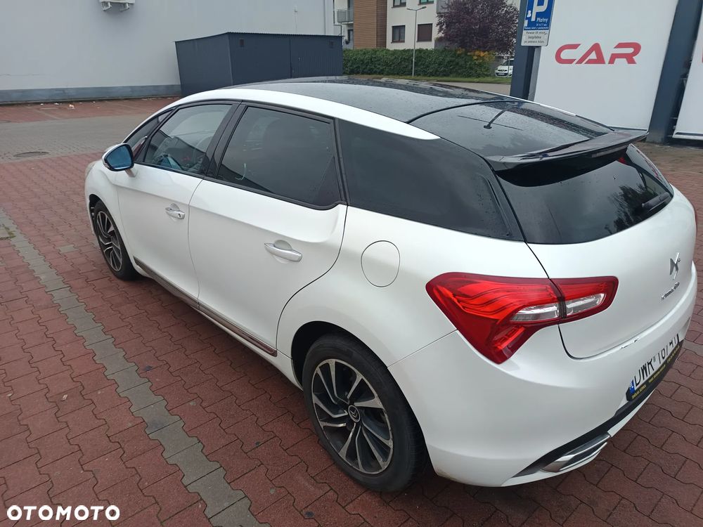 Citroën DS5 e-HDi 115 EGS6 SoChic - 3