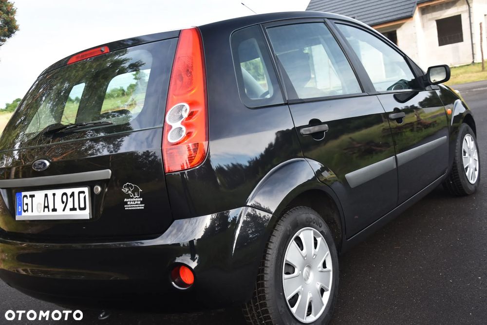 Ford Fiesta ver-1-3-black-magic - 18