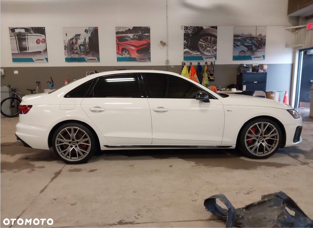 Audi A4 Limousine - 5