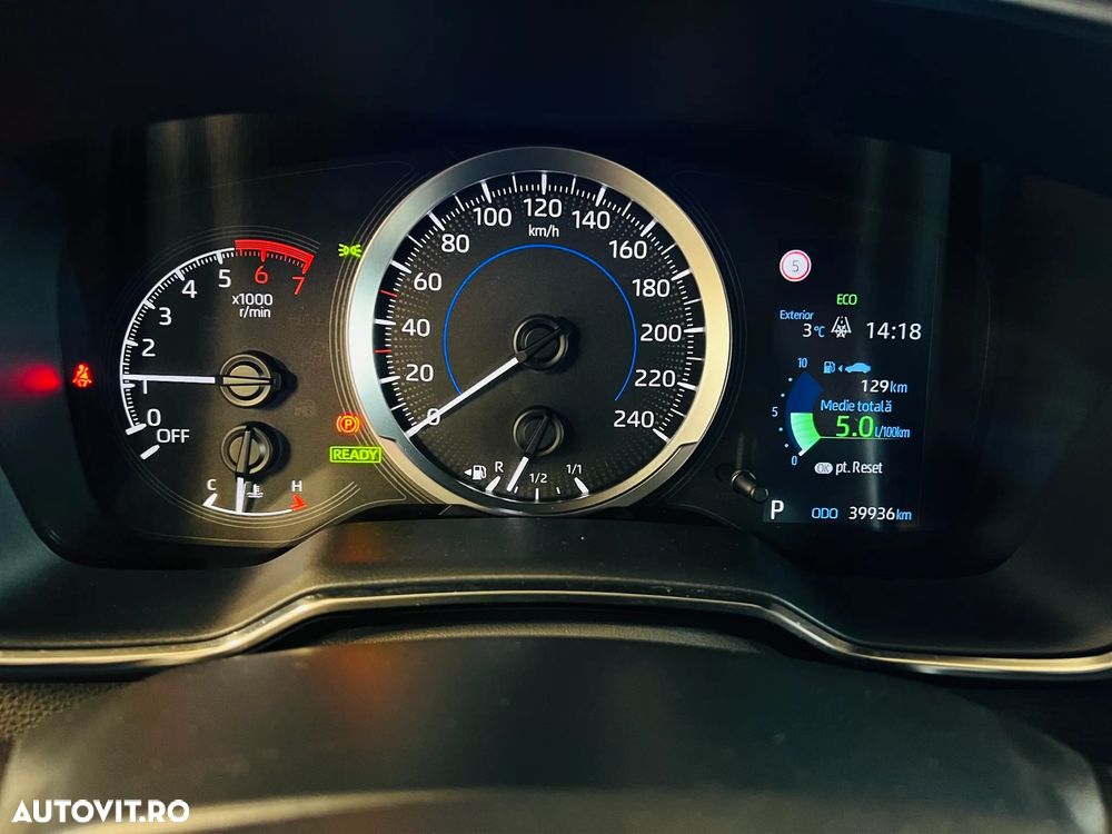 Toyota Corolla 1.8 HSD Business - 7