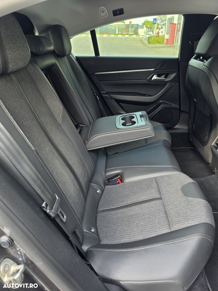 Peugeot 508 PHEV 225ch EAT8 Allure Pack - 13