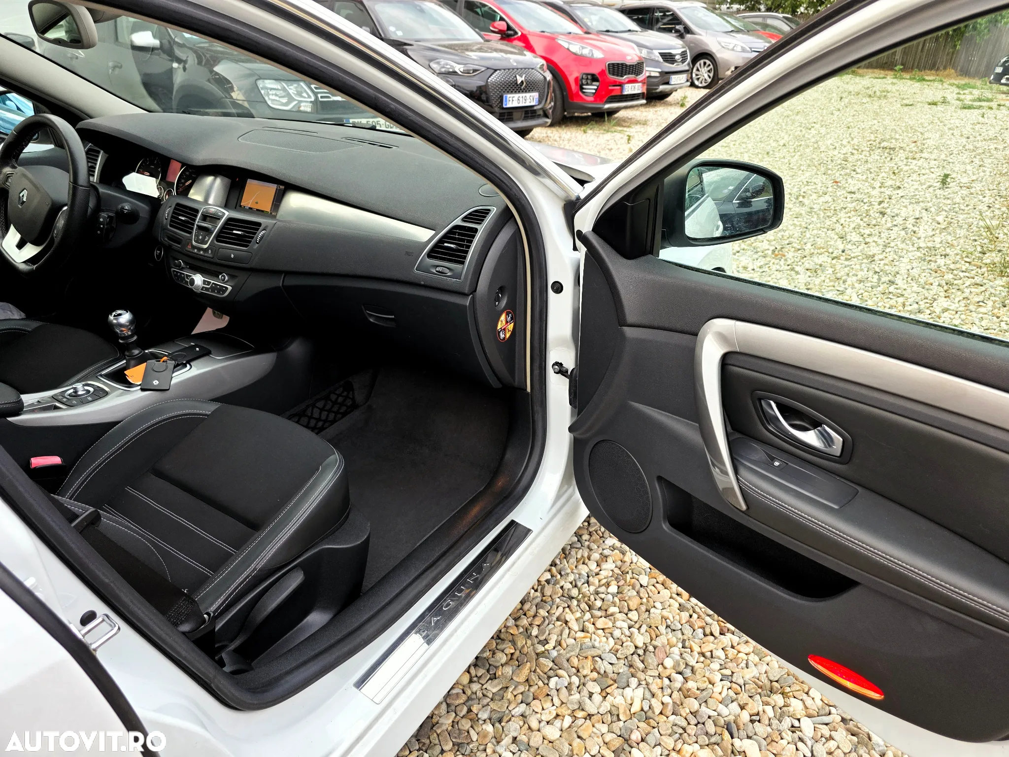Renault Laguna dCi 110 FAP Bose Edition - 13