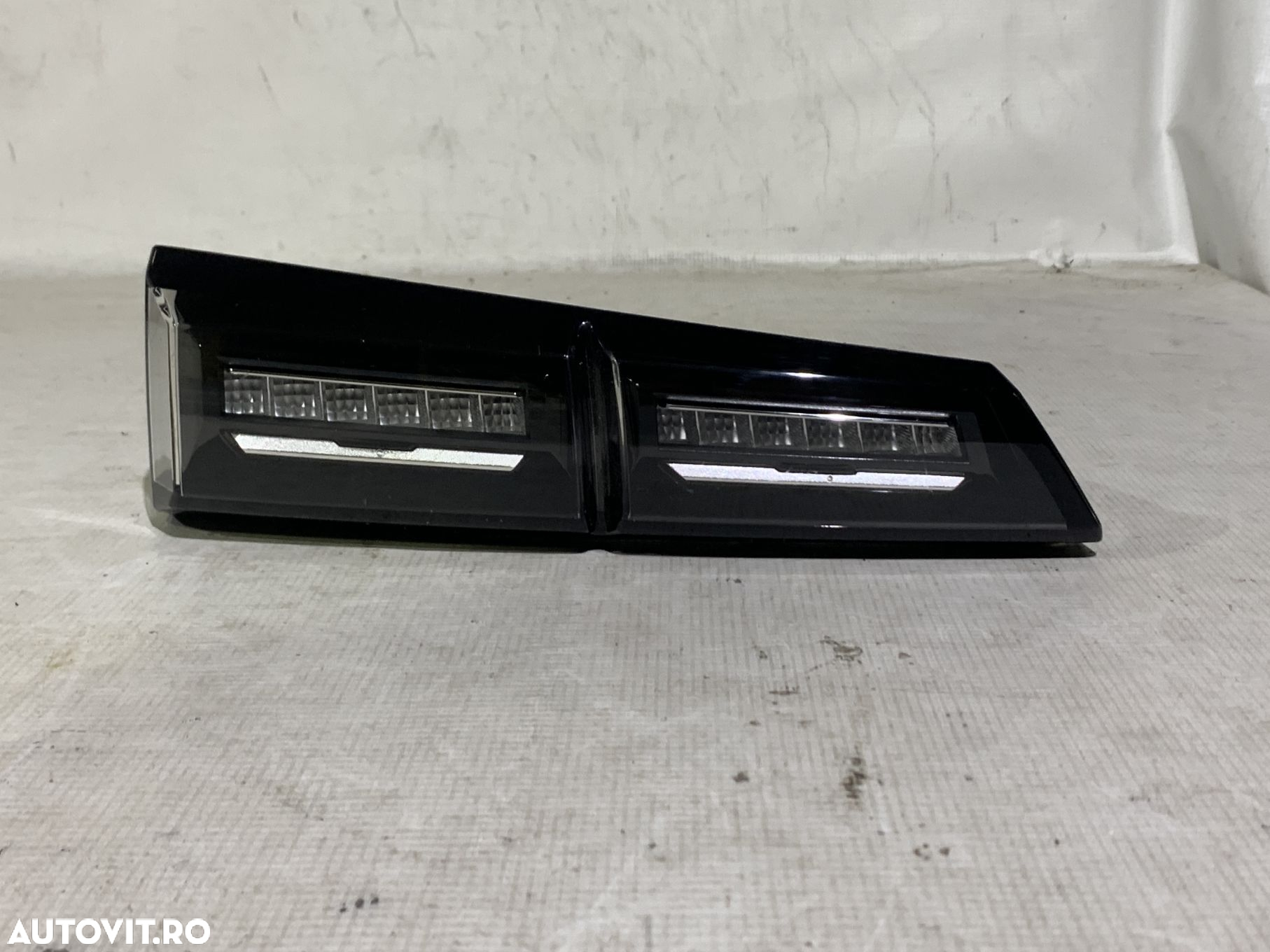 Stop stanga spate pe hayon, Peugeot 308, 2021, 2022, 2023, 2024, cod origine OE 9835300680. - 2