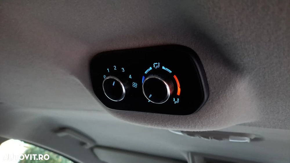 Ford Transit Custom Kombi 320 2.0 EcoBlue 130 CP L2H1 Trend - 23