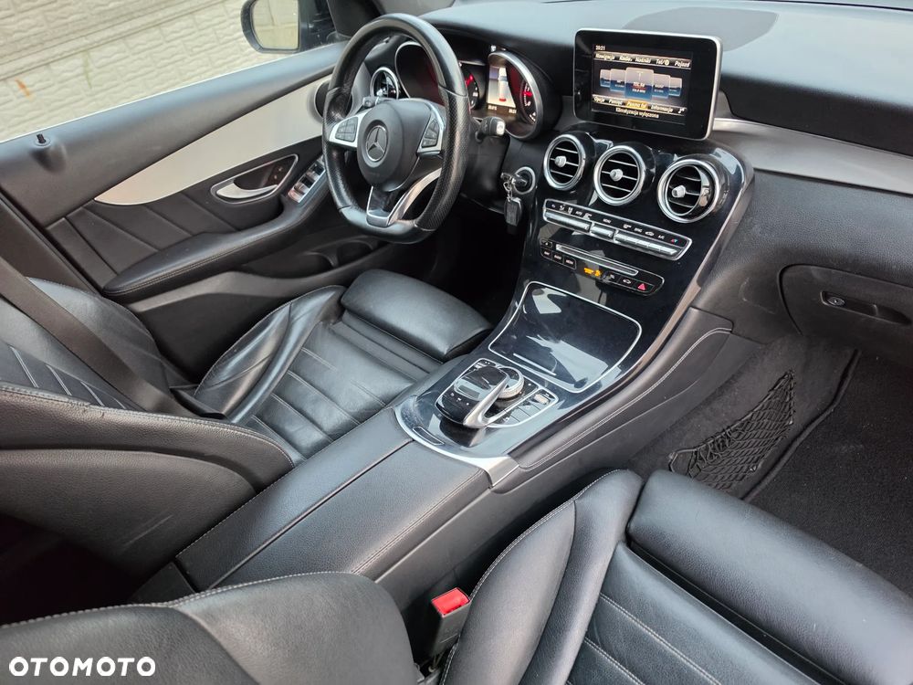 Mercedes-Benz GLC 250 d 4Matic 9G-TRONIC AMG Line - 8