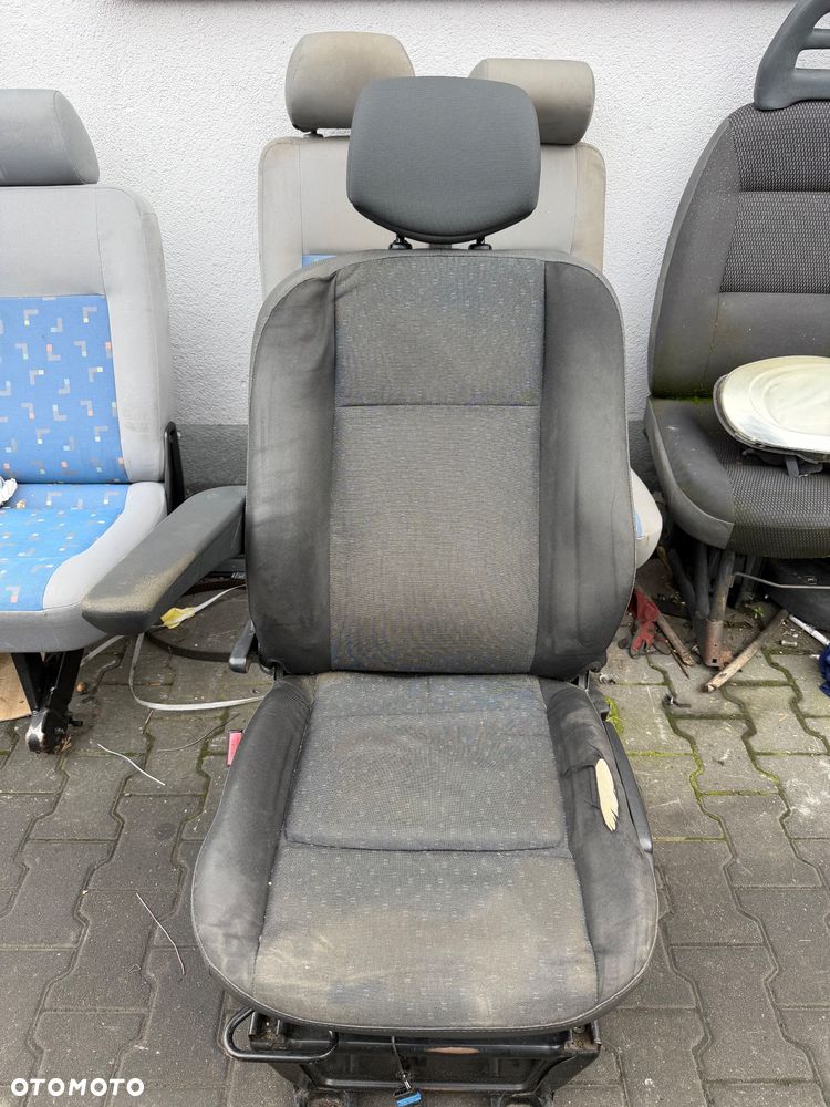 Fotel kierowcy Opel Movano B Master III - 2