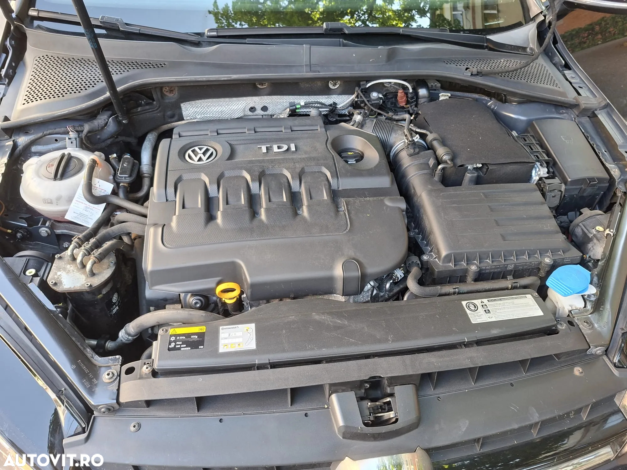 Volkswagen Golf 2.0 TDI BlueMotion Technology Lounge - 15