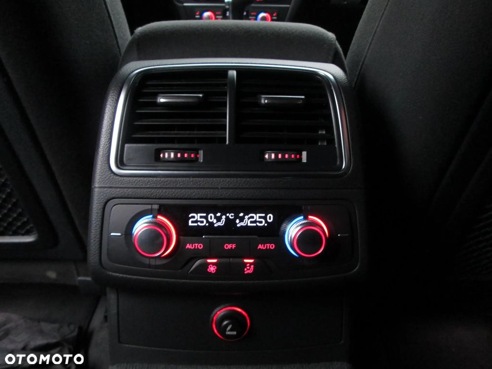 Audi A6 Avant 2.0 TDI Ultra DPF S tronic - 10