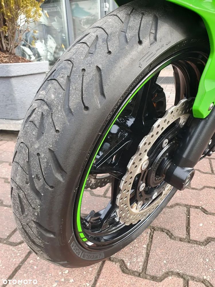 Kawasaki Ninja - 24