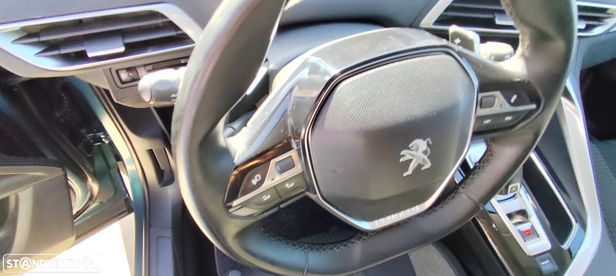 Peugeot 5008 1.6 BlueHDi Allure EAT6 - 29