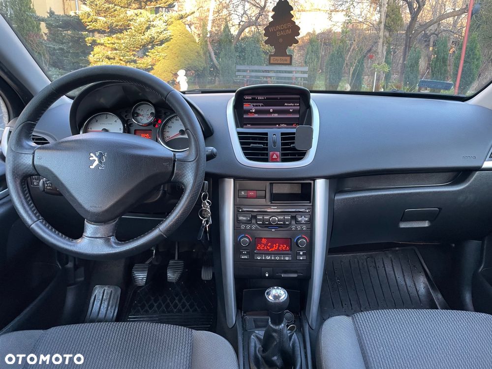 Peugeot 207 HDi FAP 92 Forever - 10