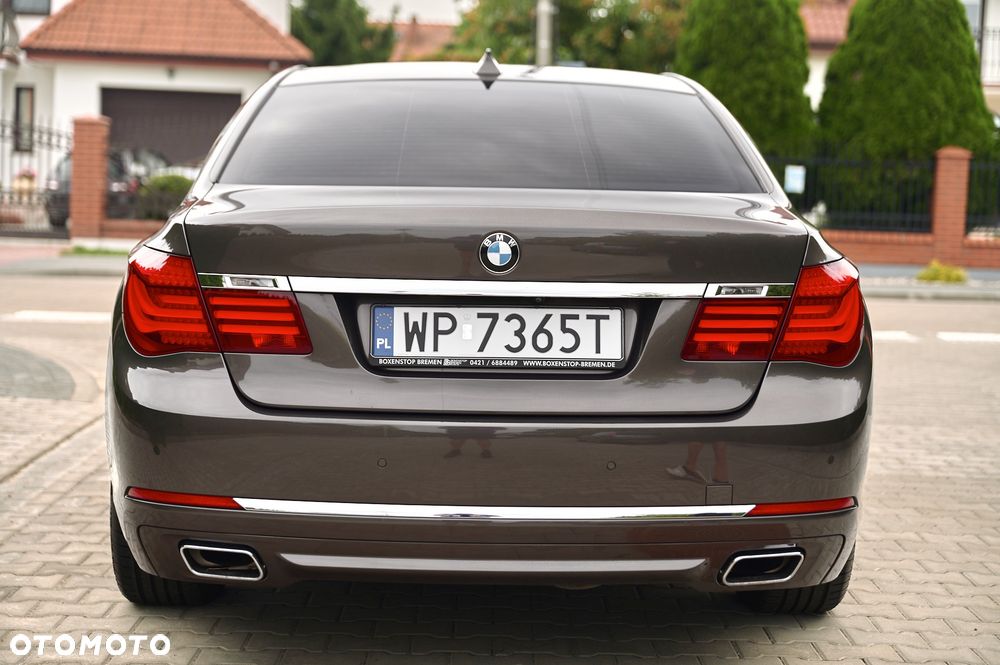 BMW Seria 7 750d xDrive Blue Performance Edition Exclusive - 10