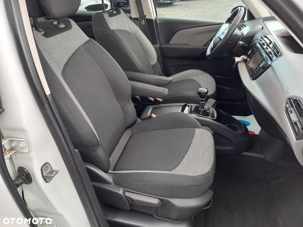 Citroën C4 SpaceTourer BlueHDi 120 Stop&Start FEEL - 25