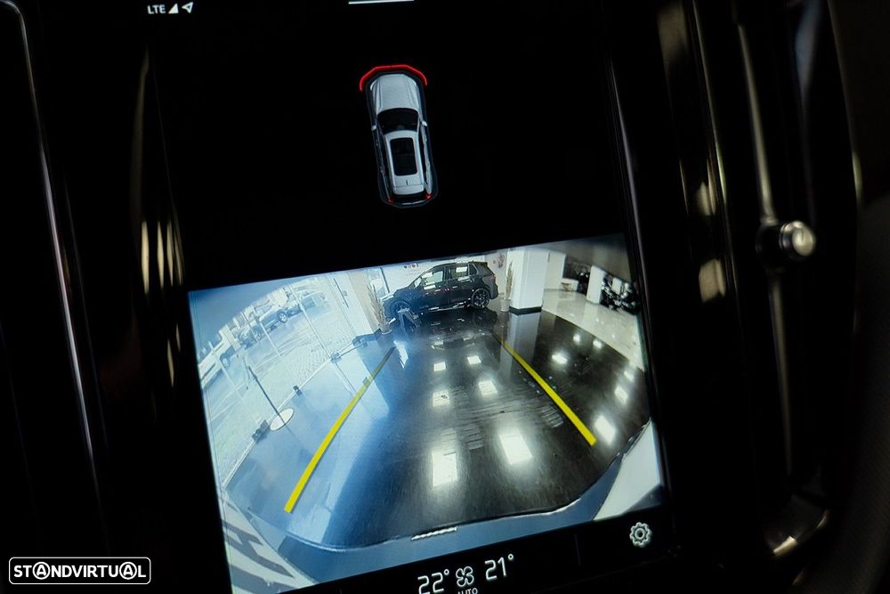 Volvo XC 60 2.0 T6 PHEV Plus Dark AWD - 39