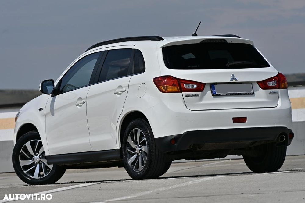 Mitsubishi ASX - 8