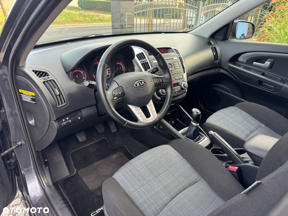 Kia Ceed 1.6 CVVT Spirit - 13