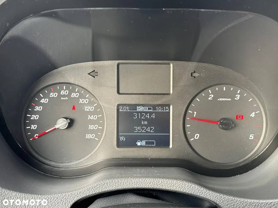 Mercedes-Benz Sprinter - 15