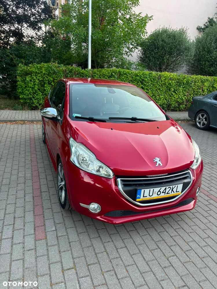 Peugeot 208 1.6 THP GTi - 2