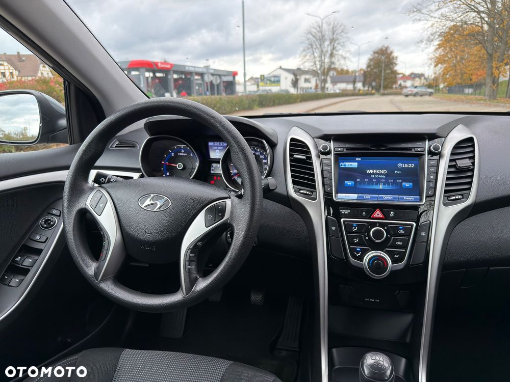 Hyundai i30 1.4 CRDi Premium - 28