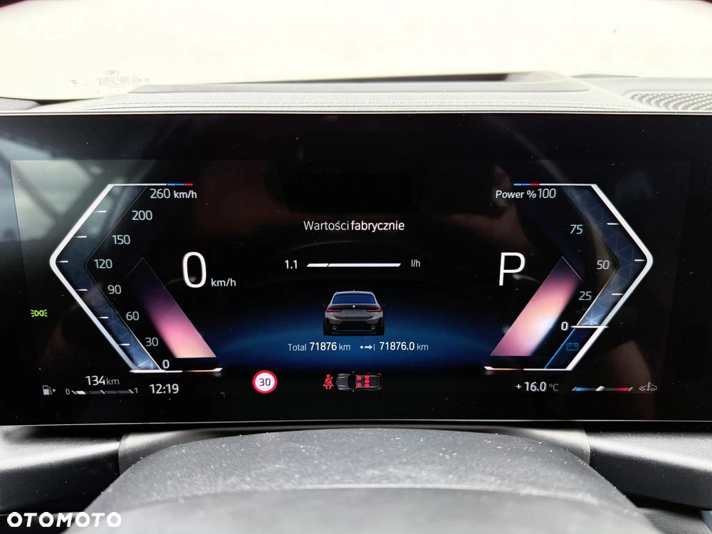 BMW Seria 3 330d xDrive M Sport - 38