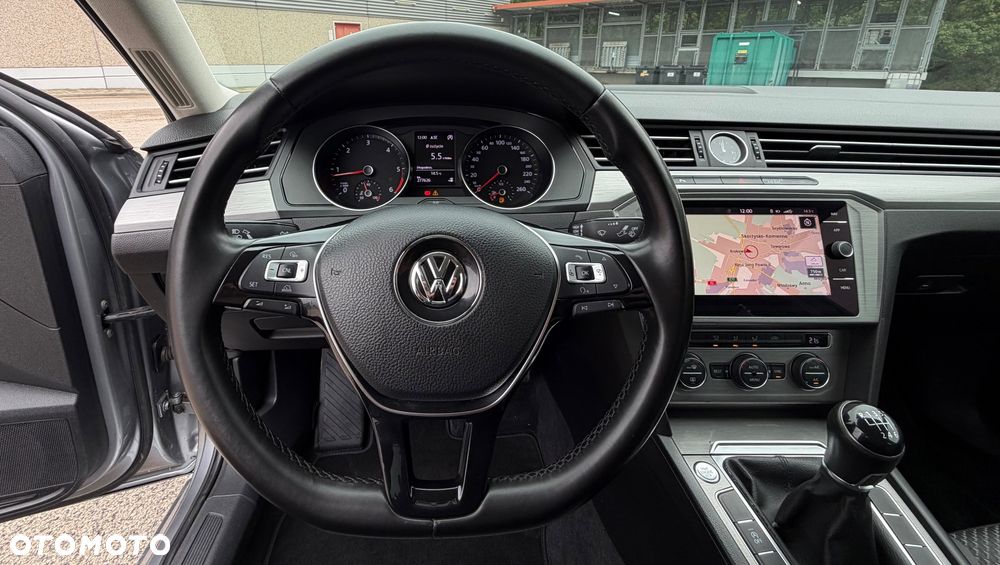 Volkswagen Passat 1.6 TDI BMT Comfortline - 7