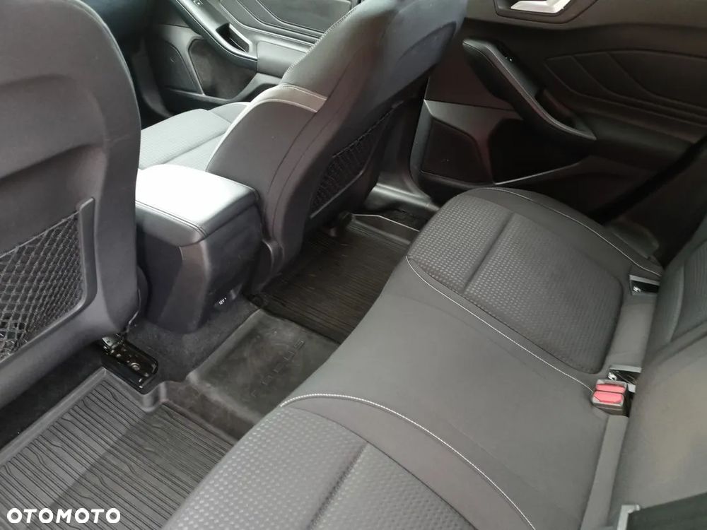 Ford Focus 1.5 EcoBoost Trend Edition Business - 33