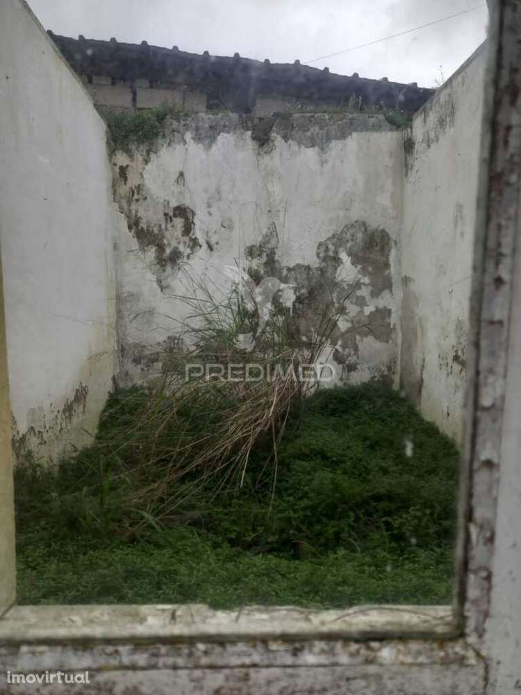 Moradia para Recuperar nas Fontinhas - Grande imagem: 5/10