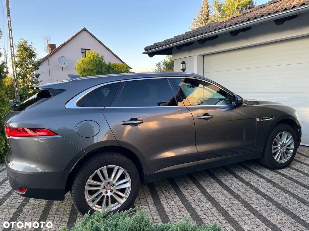 Jaguar F-Pace - 28
