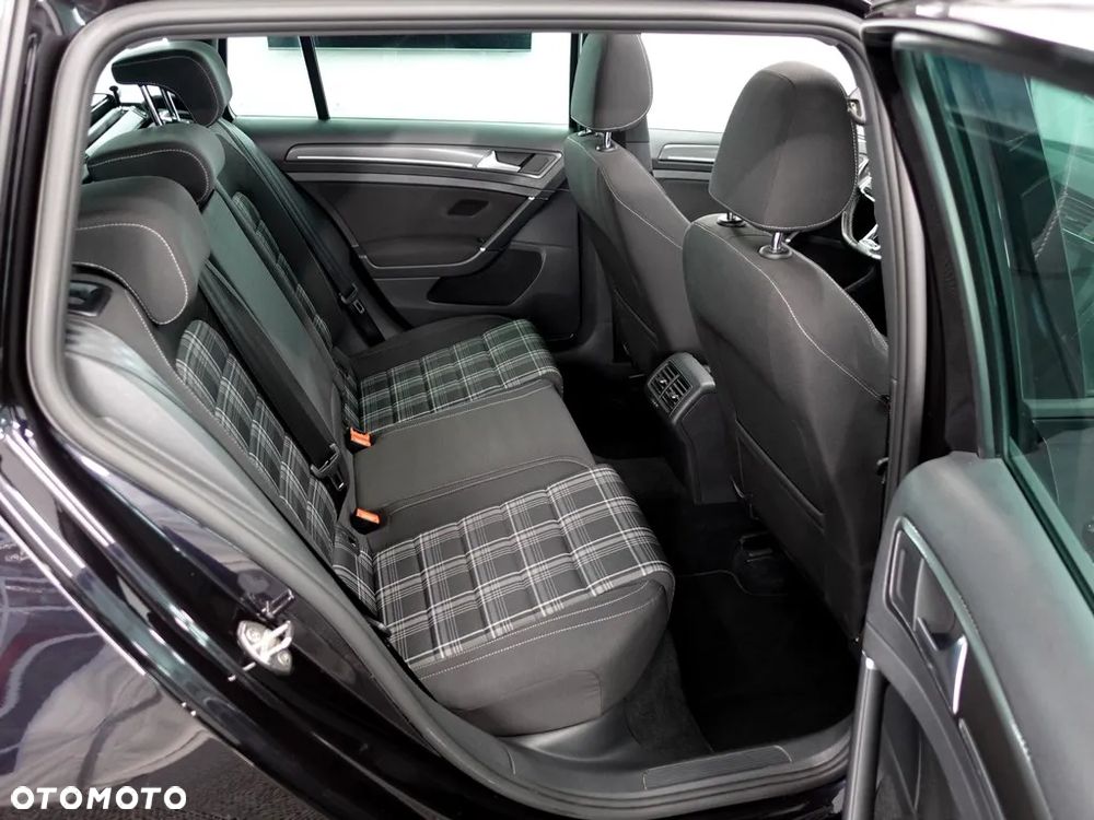 Volkswagen Golf VII 2.0 TDI BMT GTD DSG - 9